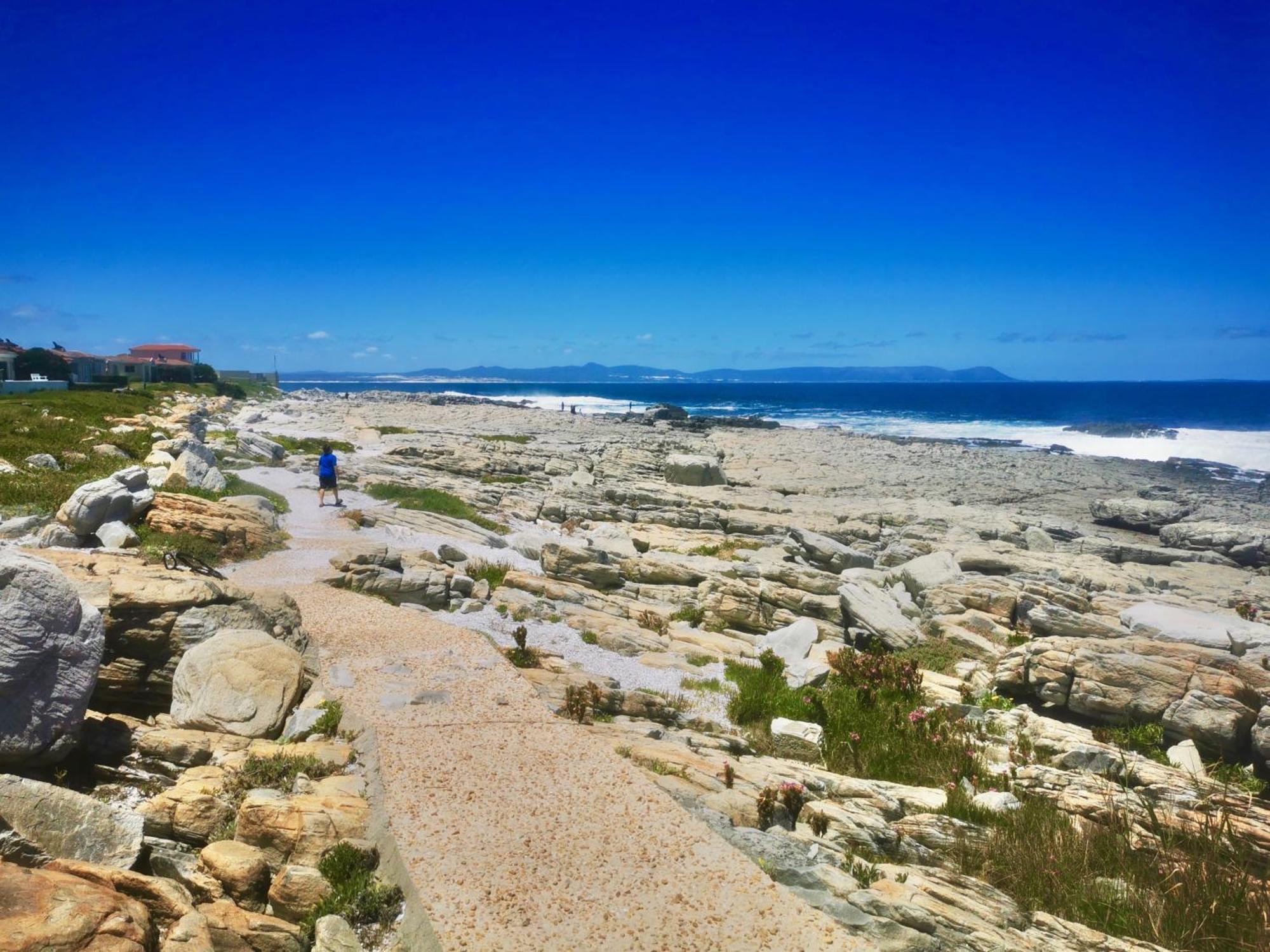 Getaway To Hermanus Beach Club Apartment Bagian luar foto